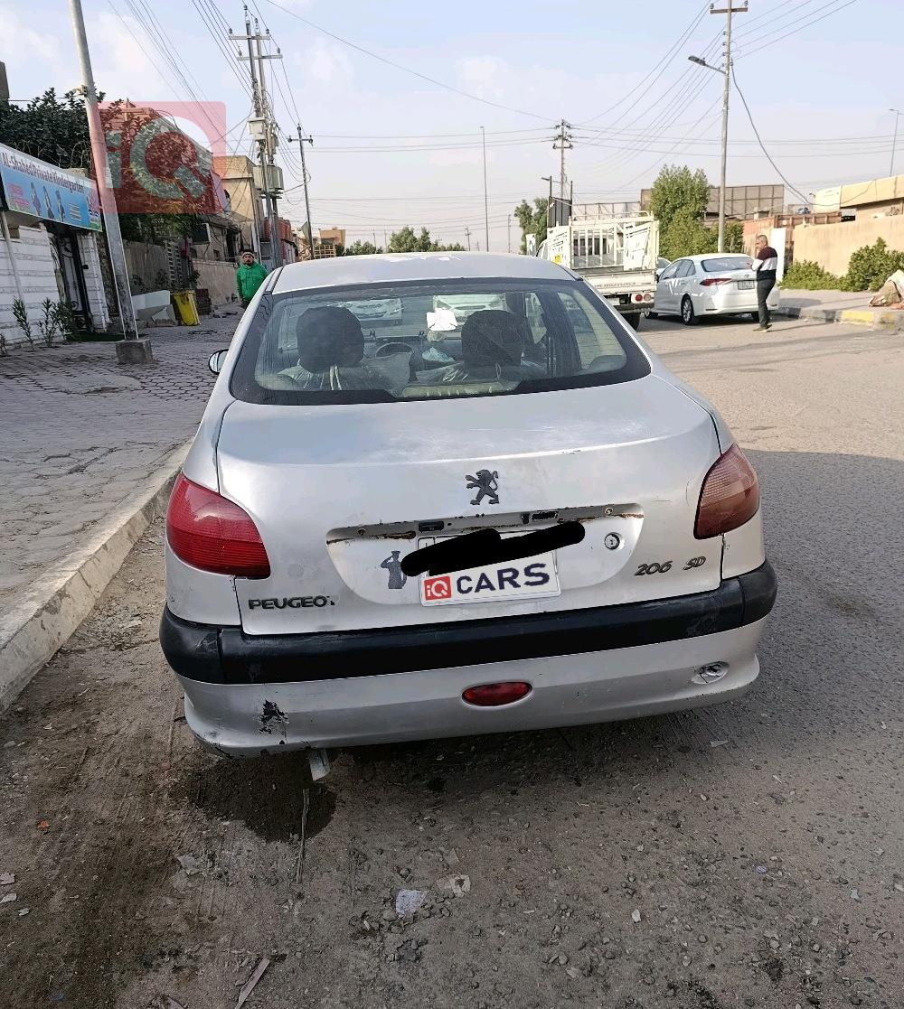 بيجو 206